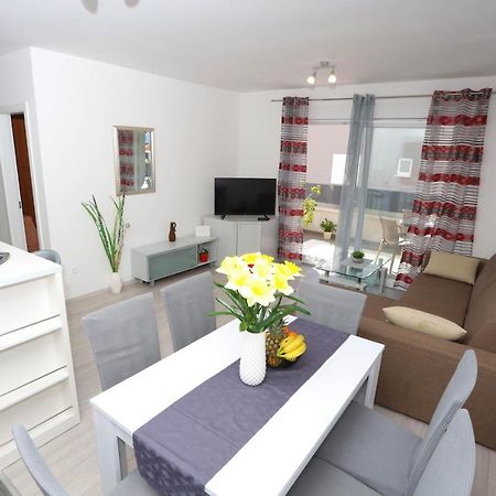 Apartman Petra Makarska Exterior foto