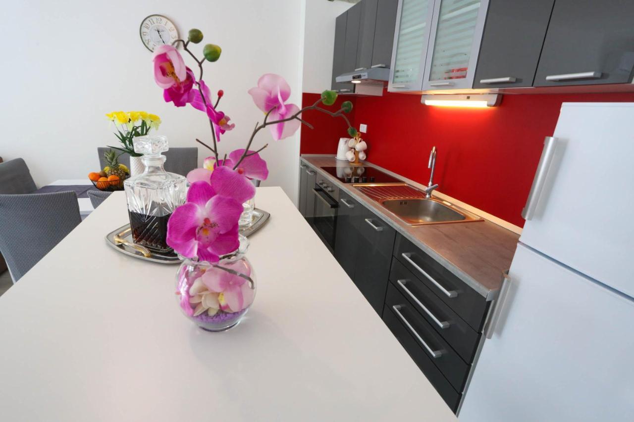 Apartman Petra Makarska Exterior foto